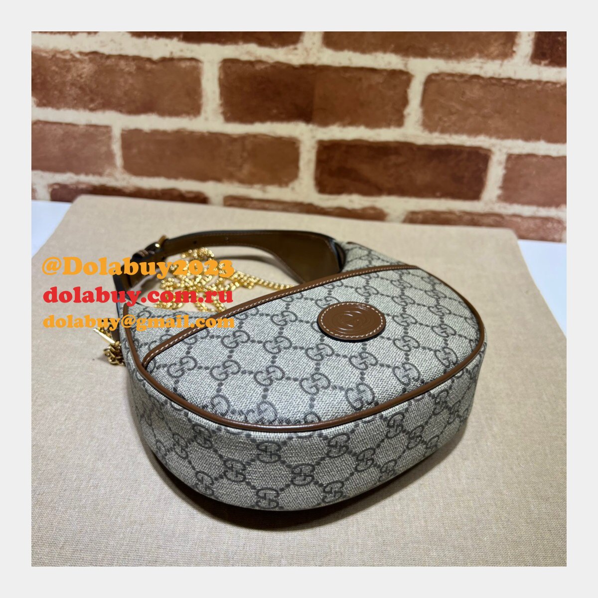 G*u*i replica designer interlocking g half-moon-shaped 726843 bag
