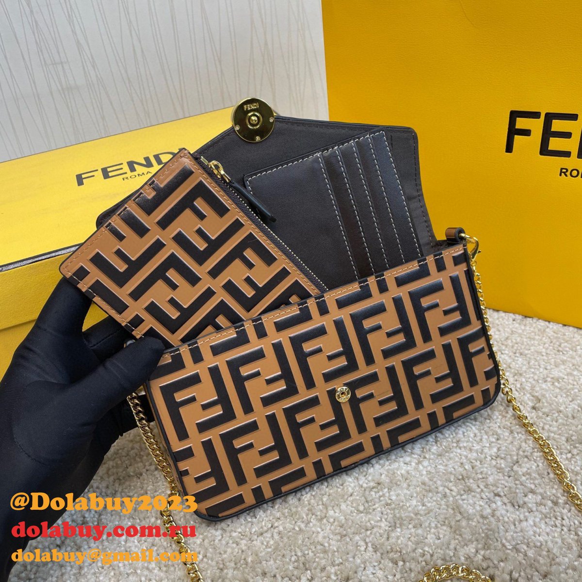F**di best fashion 212200 maca embossing apricot bags