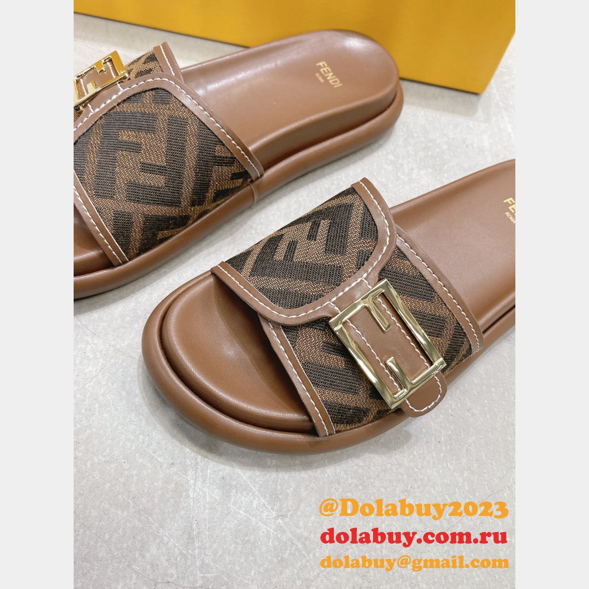 cheap F**di reflections knockoff sandals shoes on sale