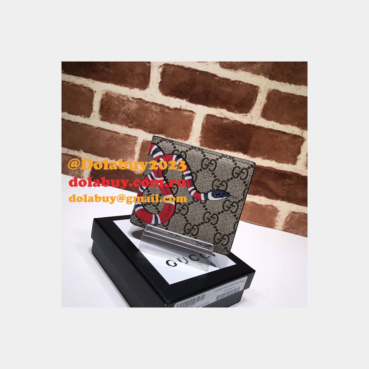 top G*u*i replica supreme wallet