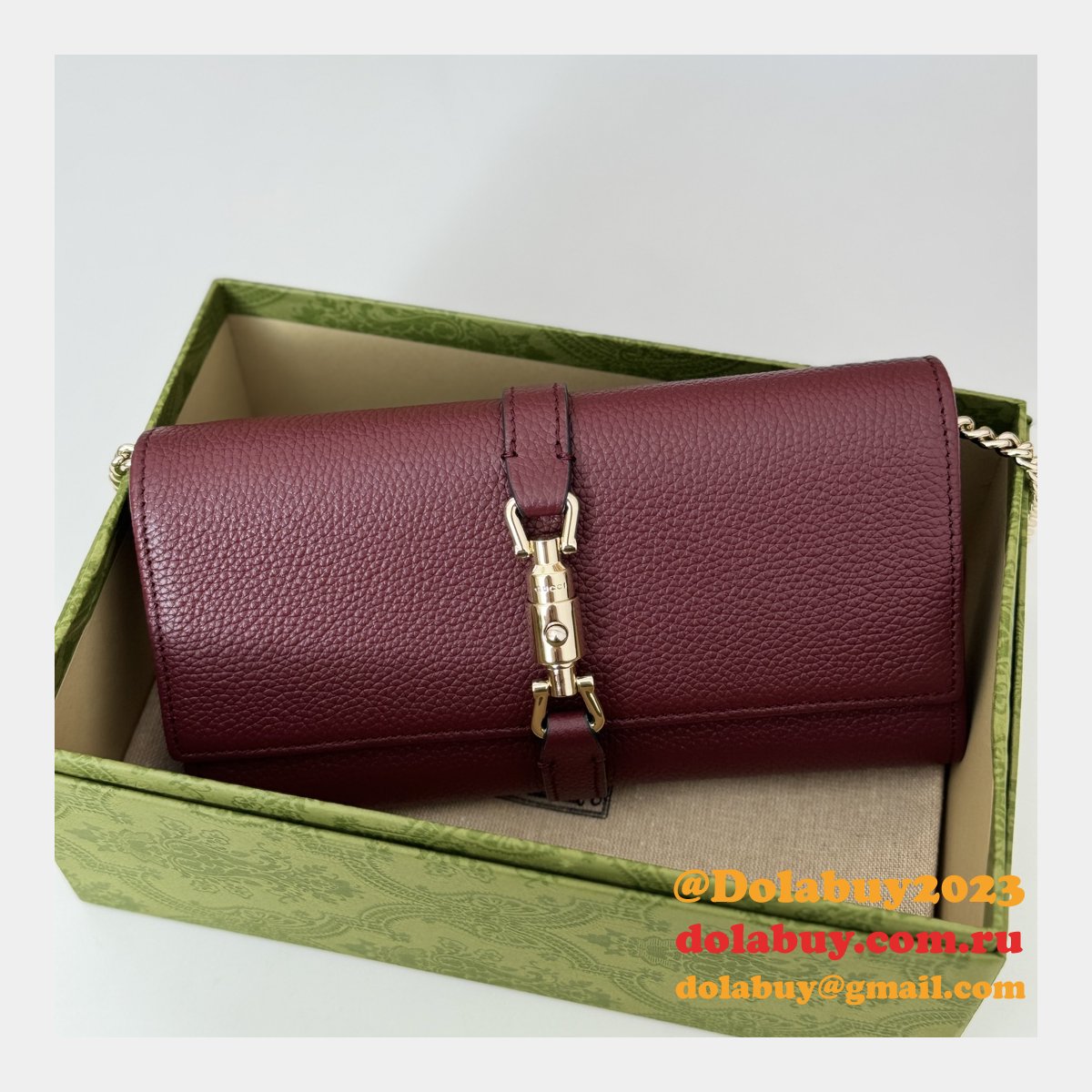 replica 652681 jackie 1961 chain wallet G*u*i aaa+ bag