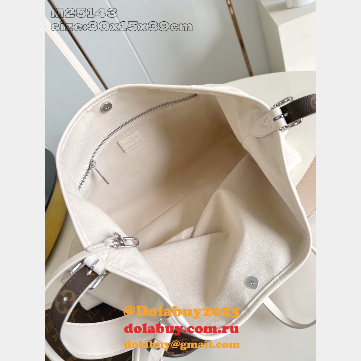 Louis Vuitton M12919 Designer Copy CarryAll Cargo Vibe Bag