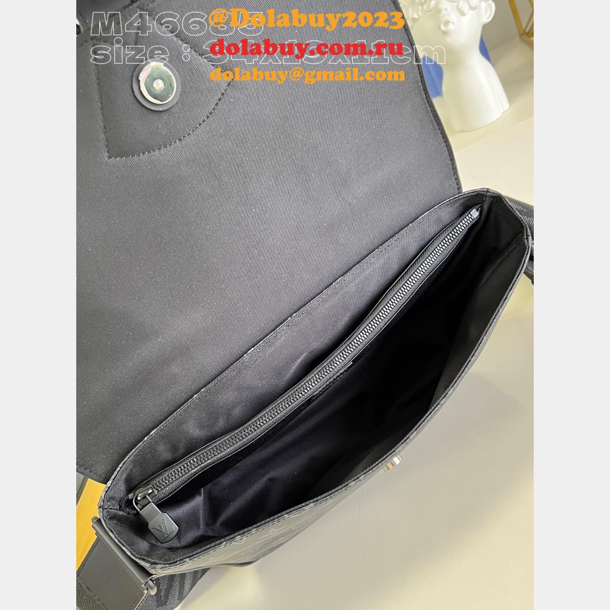 Louis Vuittons Inspired Montsouris Messenger Copy M46685 Bag