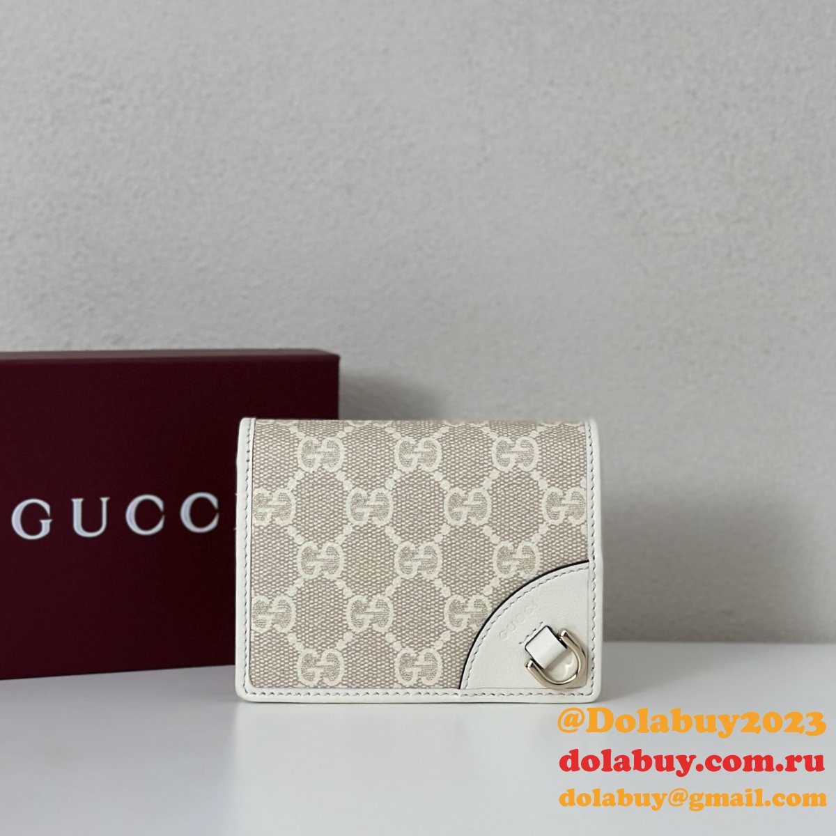 G*u*i inspired gg emblem compact wallet 820692/621887 bag