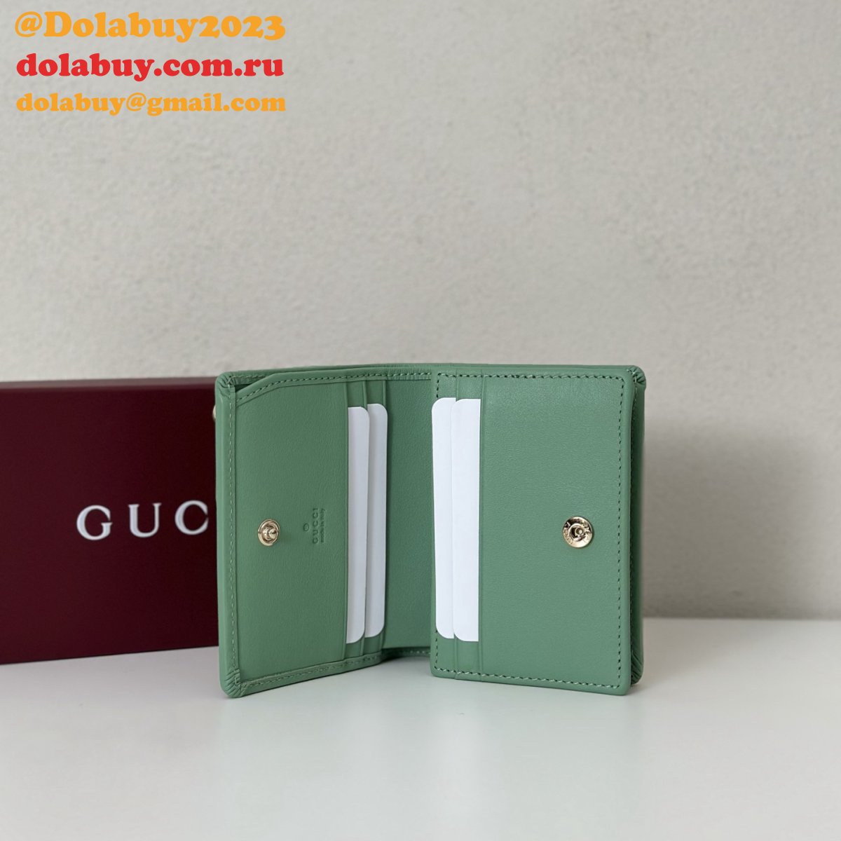 G*u*i inspired gg emblem compact wallet 820692/621887 bag